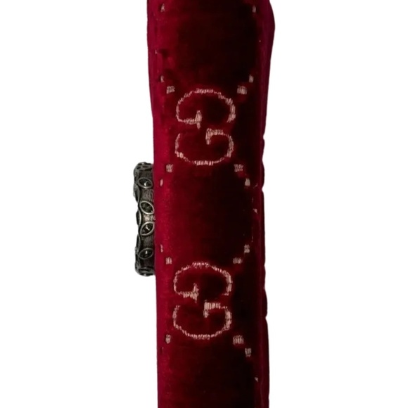 Beautiful Luxe Gucci Bag - Picture 7 of 11